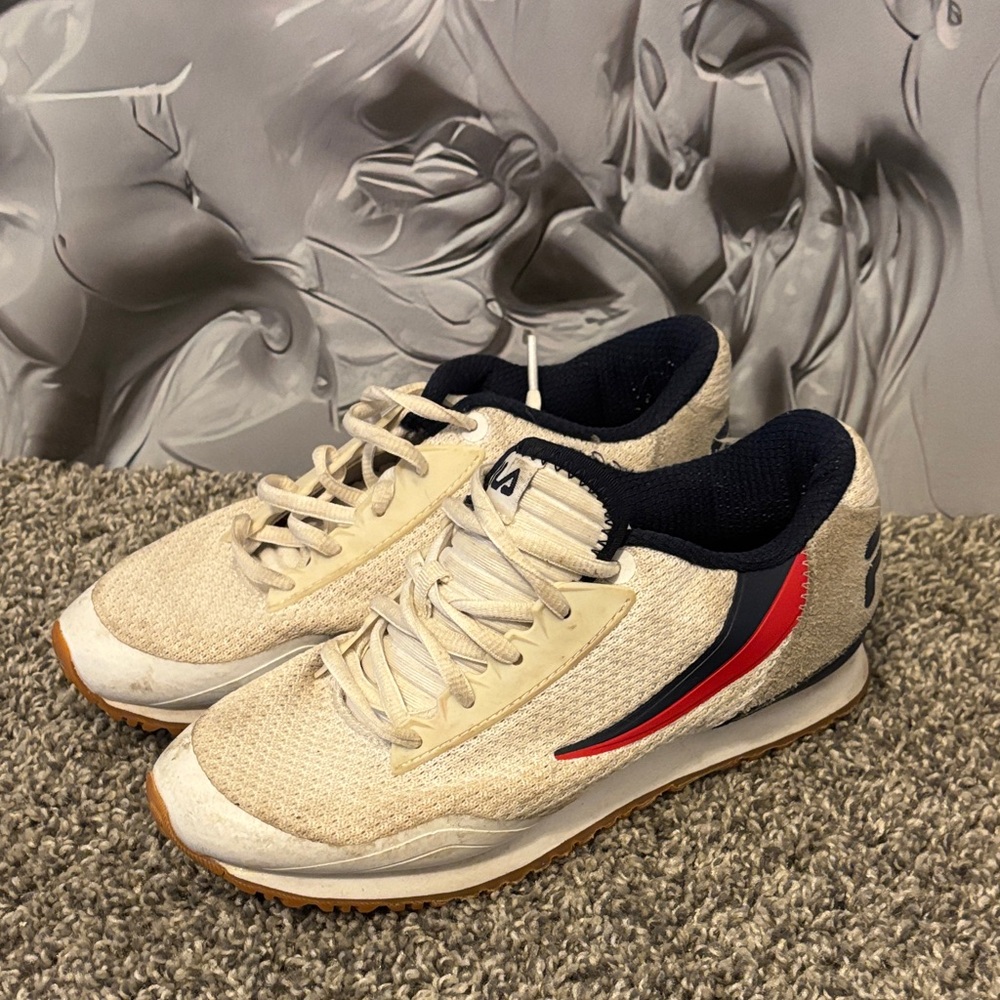 Fila Men's Sneakers in Cream and Red